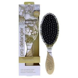 Wet Brush Pro Winter Frost Seasons Greetings